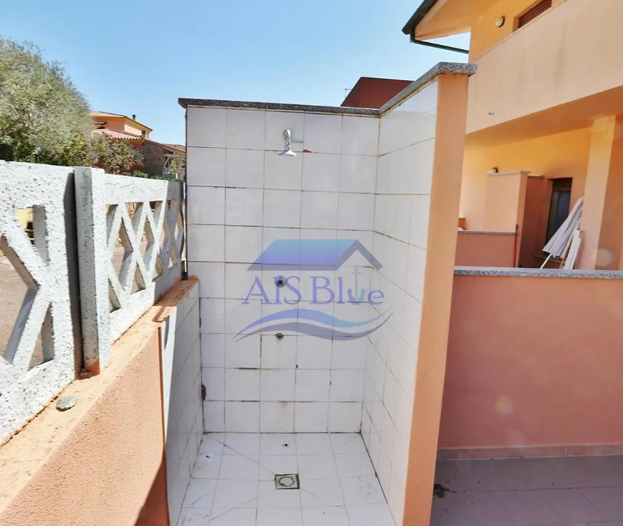 Διαμέρισμα B.19 La Begonia - 120 Mt. Dalla Spiaggia Isola Rossa  Ιταλία